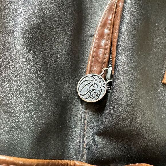 Vintage MGM Grand Las Vegas Mini Leather Backpack Black And Brown Distressed - Picture 3 of 13